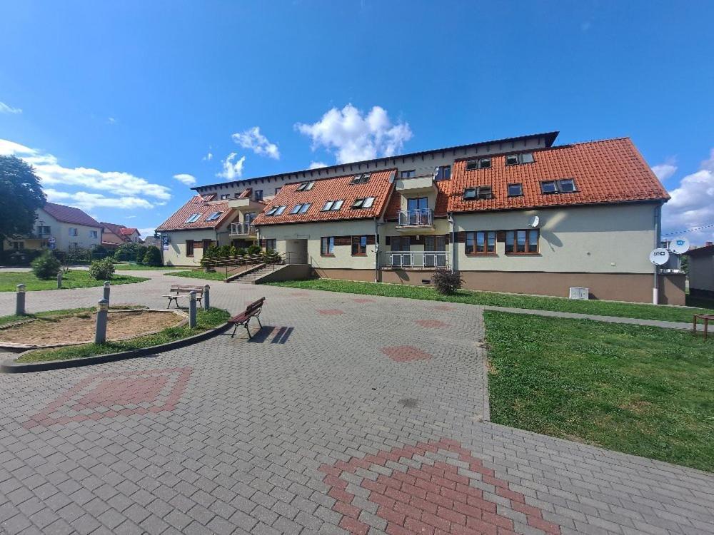 3 Pokojowy Nowoczesny Apartament Z Widokiem Na Jeziorak Apartman Iława Kültér fotó